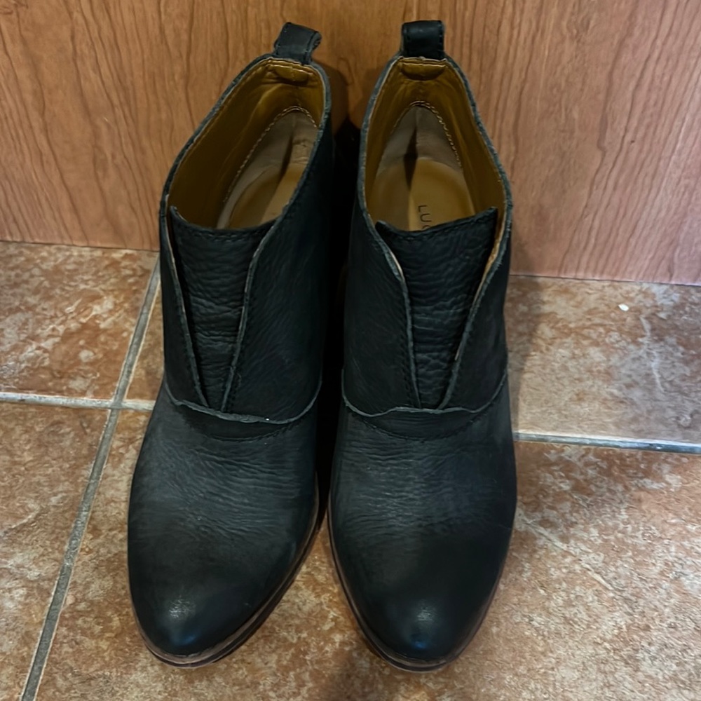 Lucky Brand Woman’s Boots
